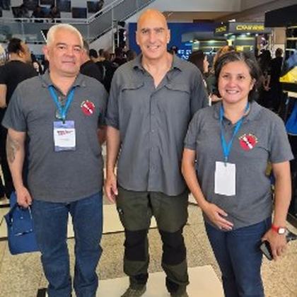 Equipe da Easy Diving em feira de mergulho